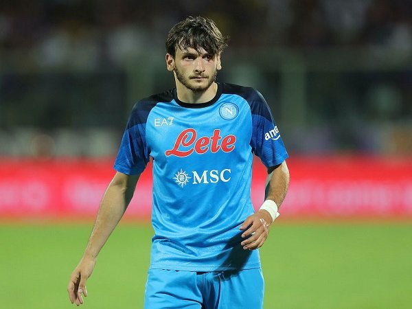 Kvaratskhelia Terus Bersinar Bersama Napoli, Milan Gigit Jari?