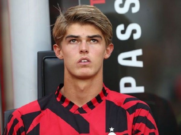 Origi Cedera, De Ketelaere Bersiap Pegang Peran Ganda Hadapi Sampdoria