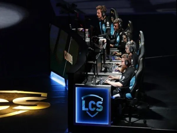 Gulung 100 Thieves, Cloud9 Sabet Trofi LCS Summer Split 2022