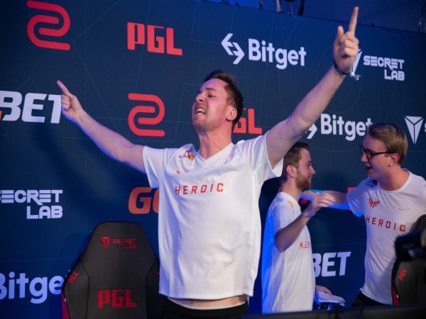 ESL Pro League Season 16: Heroic dan MOUZ Kompak Sapu Lawan