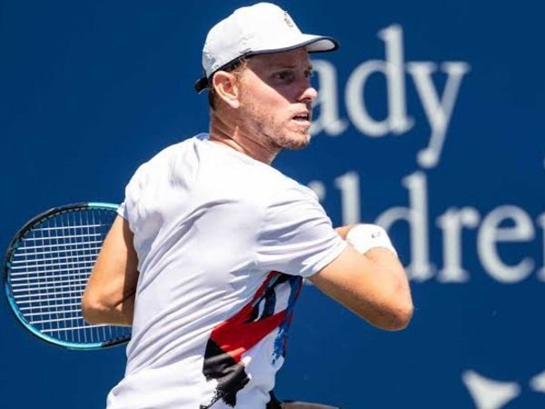James Duckworth Karamkan Rekan Senegara Di San Diego Open