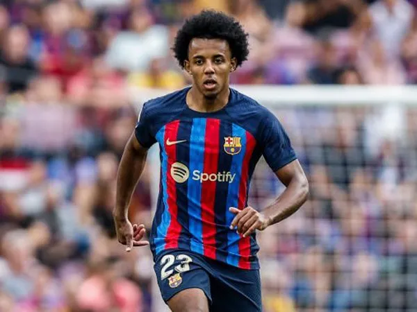 Bek Barcelona, Jules Kounde.