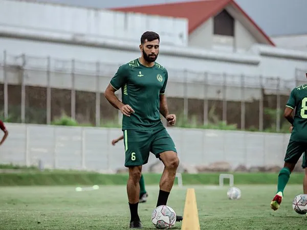 Gelandang asal Lebanon PSS Sleman, Jihad Ayoub