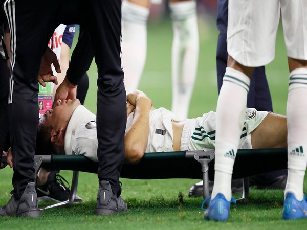 Masih 27 Tahun, Hirving Lozano Sempat Pertimbangkan Untuk Gantung Sepatu