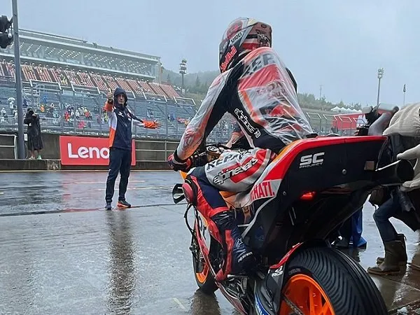 Hasil mengejutkan dicetak Marc Marquez.