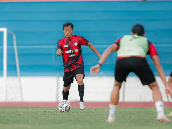 Penyerang senior Persis Solo, Samsul Arif