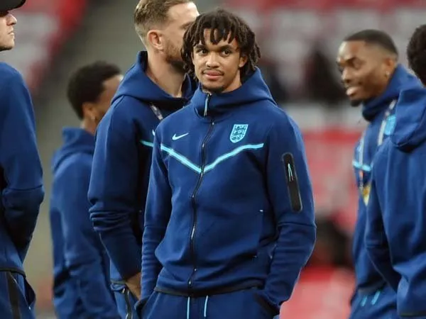 Southgate Beri Penjelasan Kenapa Tidak Libatkan Alexander-Arnold