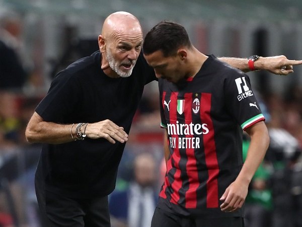 Mantan Gelandang Milan Sebut Pioli Tak Setenang Ancelotti