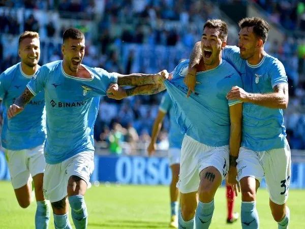 Lazio menang 4-0 atas Spezia