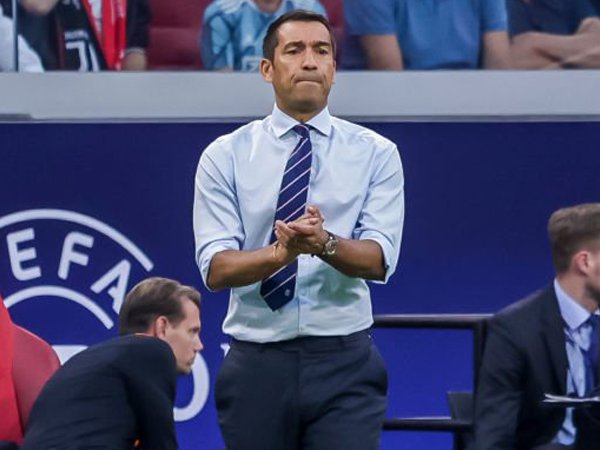 Giovanni van Bronckhorst: Rangers Harus PeDe Saat Hadapi Liverpool