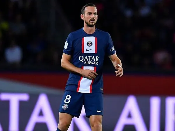 Gelandang Paris Saint-Germain, Fabian Ruiz.