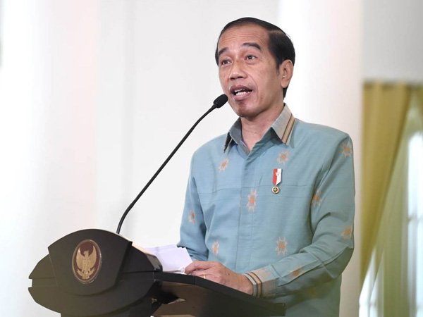 Jokowi Sebut Indonesia Terbebas Dari Sanksi FIFA