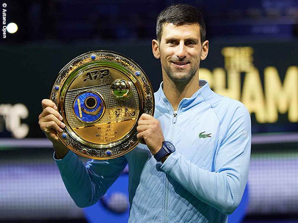 Bungkam Stefanos Tsitsipas, Novak Djokovic Bersinar Di Astana