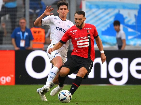 Milan Pantau Perkembangan Striker Stade Rennais Amine Gouiri