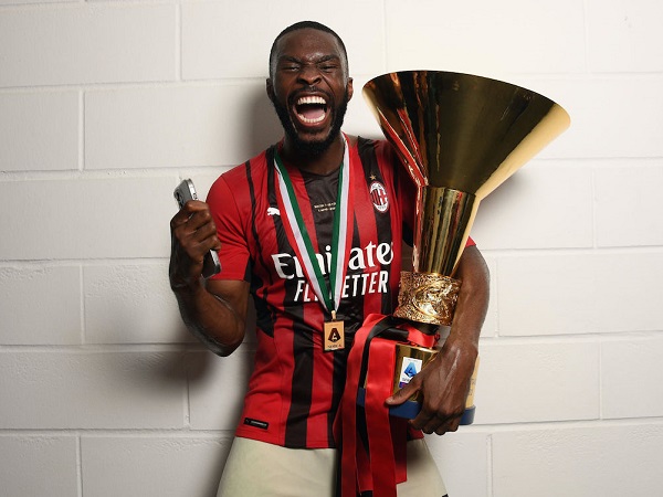 Fikayo Tomori Akui Terkejut Dengan Pengaruhnya di Milan