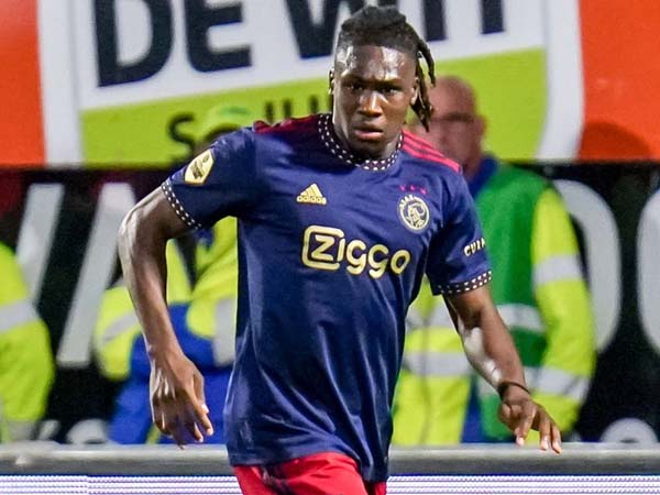 Bassey Bisa Pindah ke Klub Top EPL Sebelum Gabung Ajax