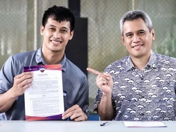 Amartha Hangtuah sukses dapatkan tanda tangan Diftha Pratama.