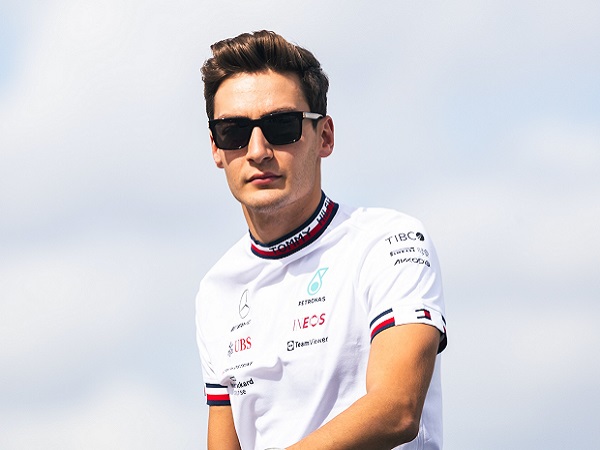 George Russell Tak Bersalah Sepenuhnya Atas Senggolan dengan Sainz