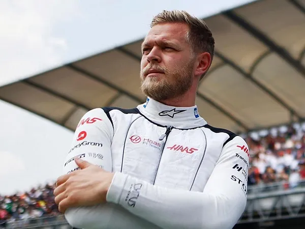 Tim Magnussen Mantan Pebalap F1 Nilai Posisi Magnussen Masih Bisa Digeser Mick ...