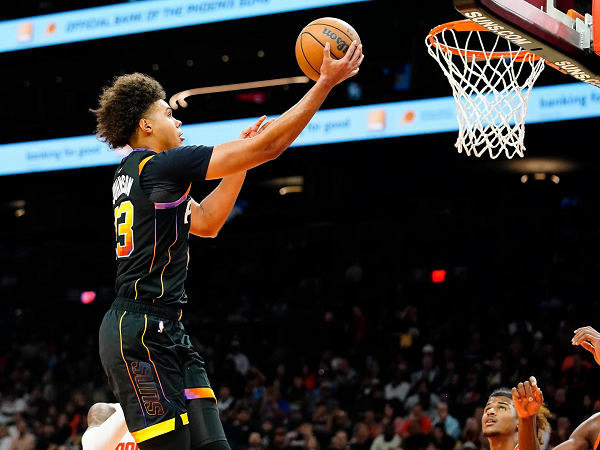 Cam Johnson Akan Menepi Lama Karena Cedera Lutut