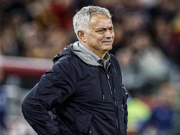 Mourinho Klaim Absennya Dybala Lebih Penting Ketimbang Immobile
