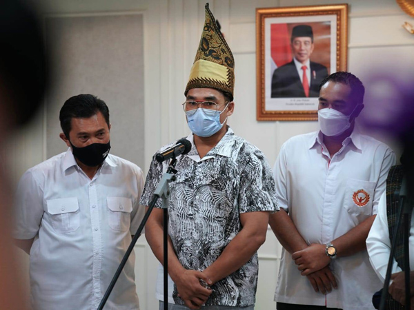 Jeka Saragih Ingin Buat Lawannya di Final Road to UFC Digotong Keluar