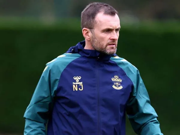 Southampton Tunjuk Nathan Jones untuk Gantikan Ralph Hasenhuttl