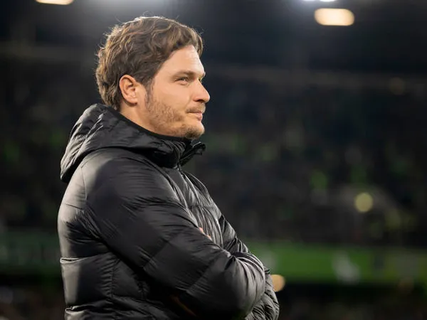 Pelatih Borussia Dortmund Edin Terzic