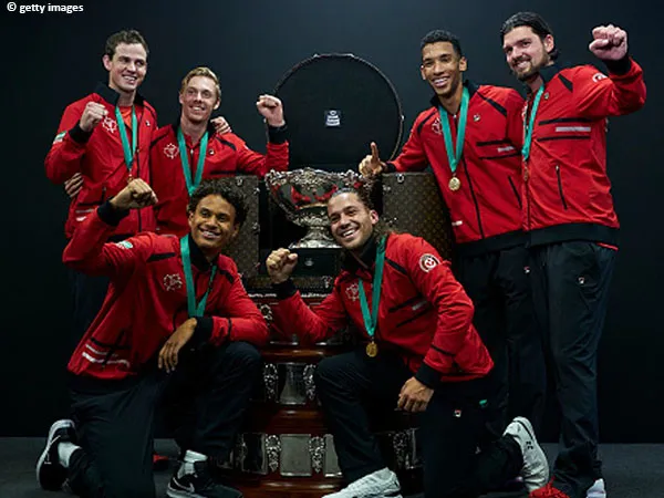 Vasek Pospisil gembira bertemu bintang tenis ini usai kemenangan Kanada di Davis Cup