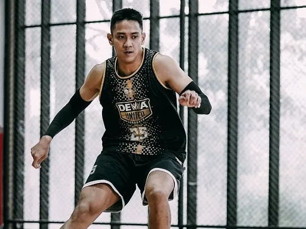 Azzaryan Pradhitya Resmi Perkuat Dewa United Surabaya