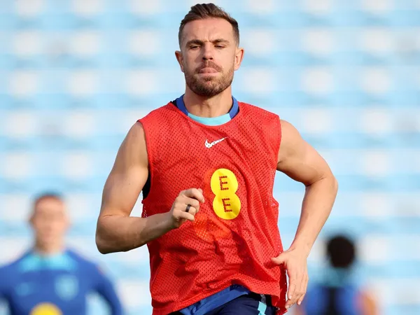 Henderson Tahu Pasang Surut Bermain untuk Inggris