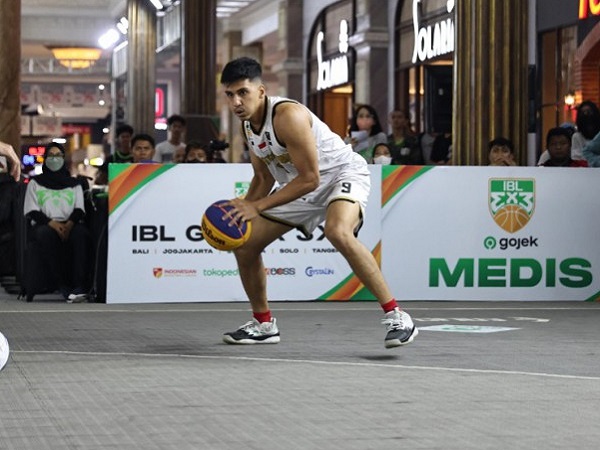 Indra Muhammad Senang Prawira Pertahankan David Singleton