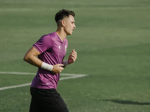 Kiper Bali United, Nadeo Argawinata