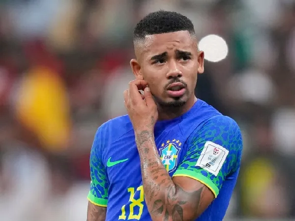 Gabriel Jesus mengalami cedera lutut saat membela Brasil di Piala Dunia 2022