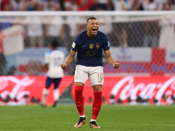 Ternyata! Mbappe Tidak Tertawakan Harry Kane Yang Gagal Penalti