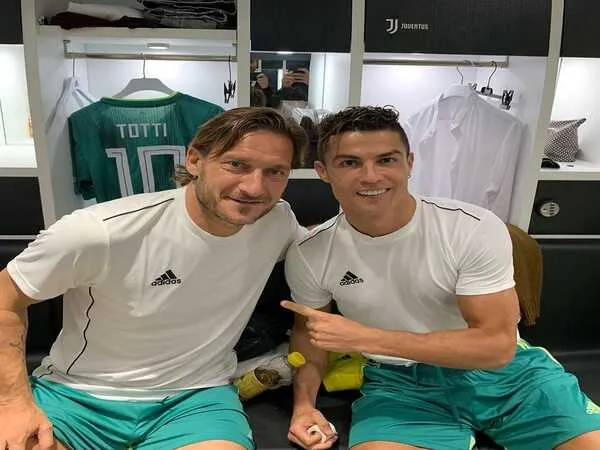 Francesco Totti menyebut situasi yang dialami Cristiano Ronaldo sekarang sama dengan kondisinya dulu ketika ia masih ngotot ingin bermain di usia yang sudah senja / via Istimewa