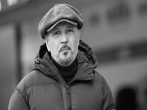 Legenda Serie A yaitu Sinisa Mihajlovic, meninggal dunia di usianya yang ke-53 tahun pada hari Jumat (16/12) / via Eurosport