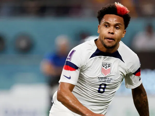 Liverpool Ingin Pinjam Weston McKennie dari Juventus?