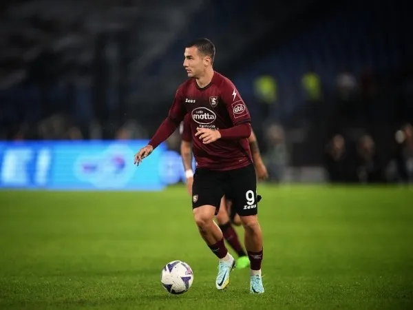 Striker incaran Lazio