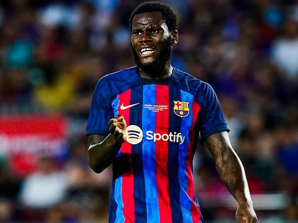 Barcelona Bakal Pertahankan Franck Kessie dan Hector Bellerin?