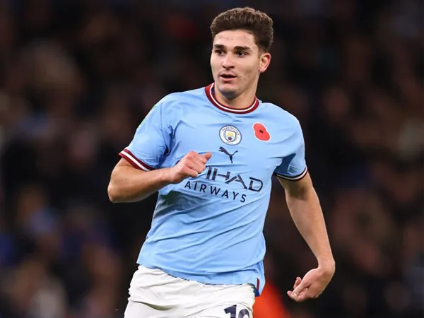 Kualitas Julian Alvarez Diklaim Lebih Komplet Ketimbang Haaland dan Mbappe