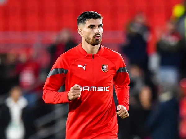 Penyerang Rennes, Martin Terrier, menarik minat Arsenal