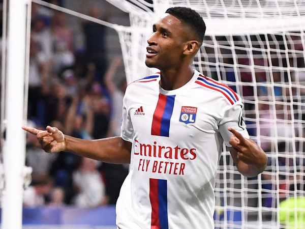 Tete Enggan Bahas Kelanjutan Masa Depannya di Lyon