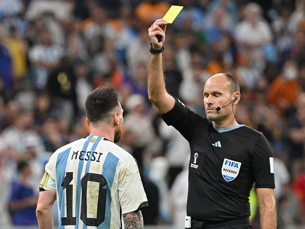 Xavi Hernandez Beri Dukungan kepada Wasit Kontroversial Mateu Lahoz