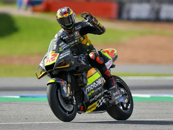 Marco Bezzecchi akui pekerjaan rider MotoGP tidaklah mudah.