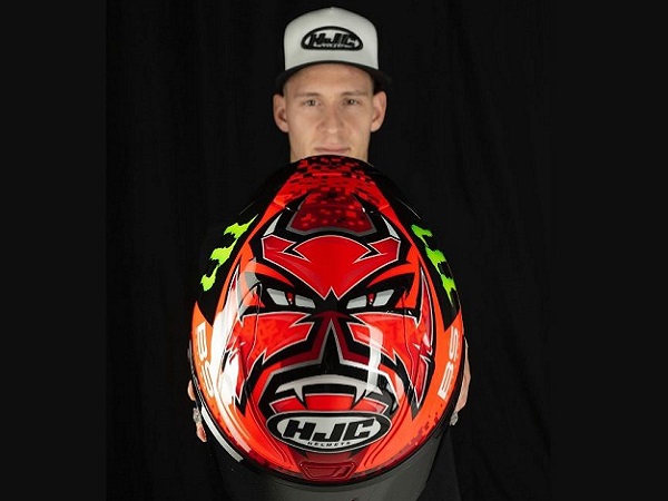 Ganti Tahun, Fabio Quartararo Pakai Helm Buatan HJC