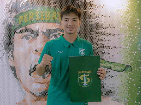 Persebaya Surabaya resmi mengontrak gelandang muda Muhammad Iqbal