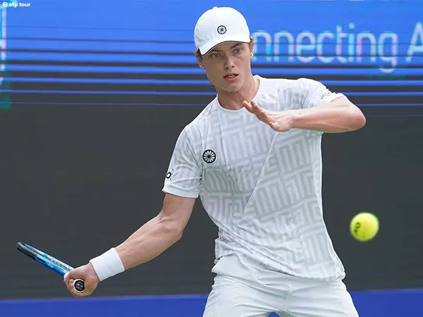 Tim van Rijthoven tangani tantangan pertama di Pune