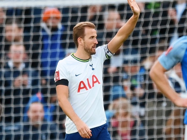 Kane Berusaha Tak Pikirkan Jadi Pemecah Rekor Pencetak Gol Terbanyak