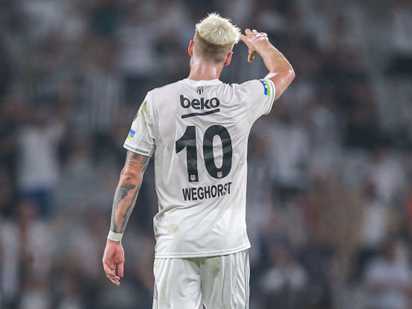 Eks Striker Belanda: MU Yakin Mau Rekrut Wout Weghorst?